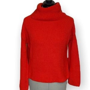 Splendid Sweater size Small